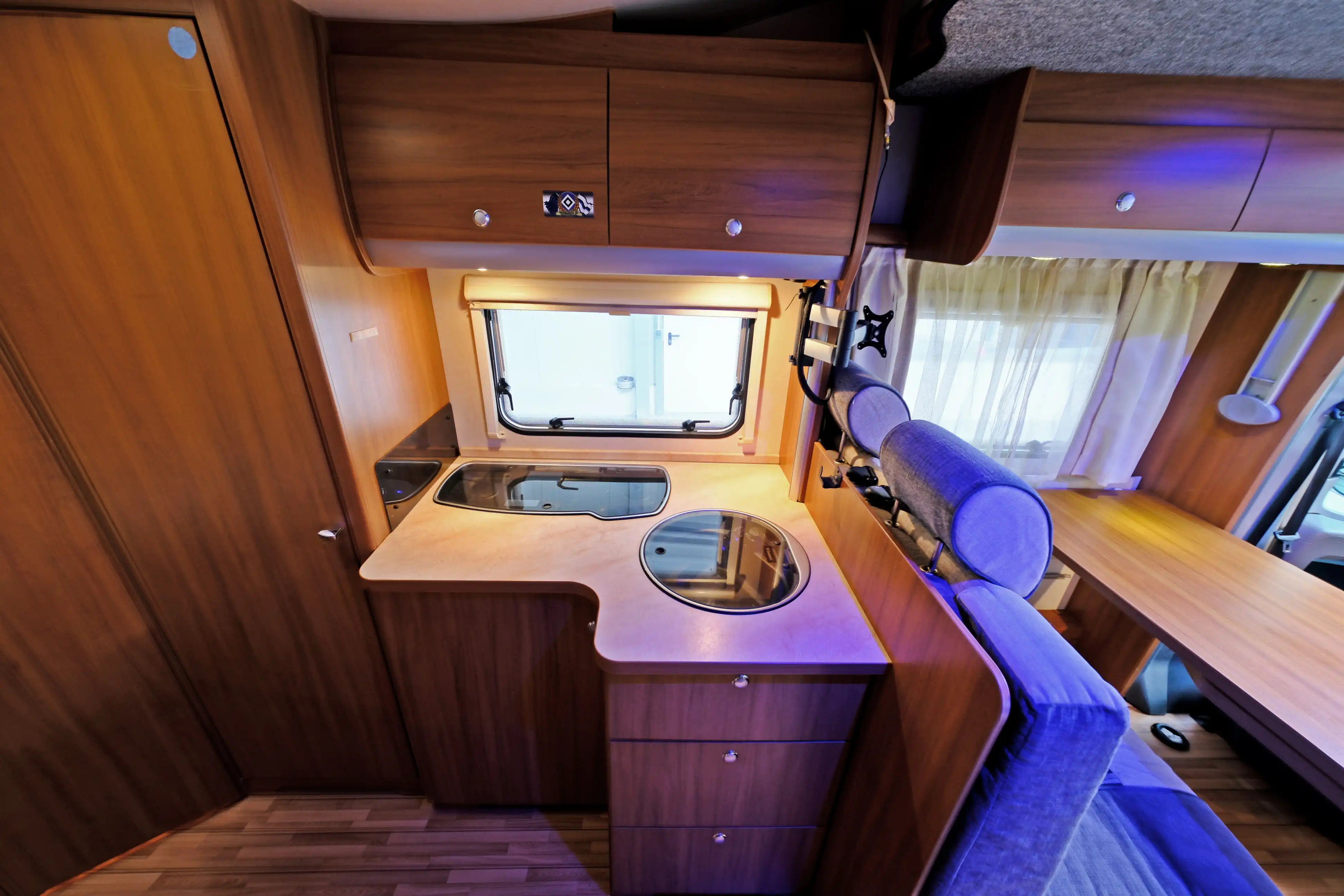 KNAUS SKY WAVE 650 MF - Ansicht 11